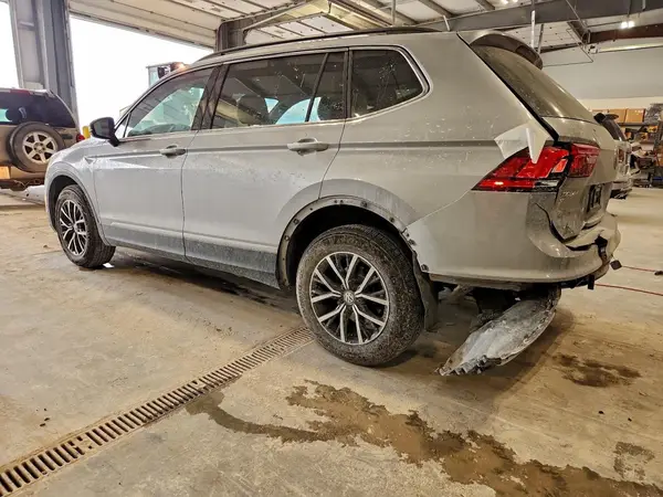 3VV2B7AX9MM083620 2021 VOLKSWAGEN TIGUAN - Image 2