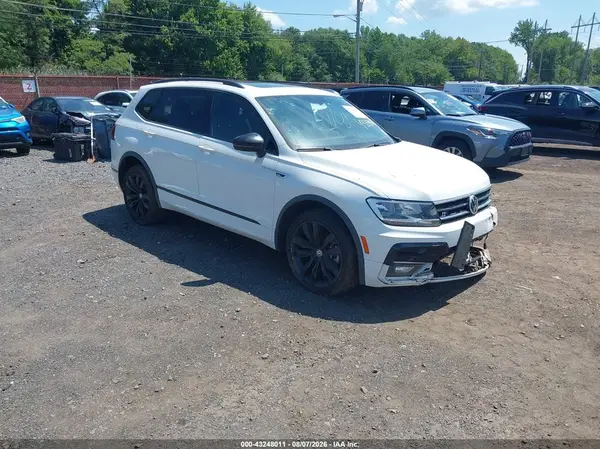 3VV2B7AX9MM113182 2021 VOLKSWAGEN TIGUAN - Image 1