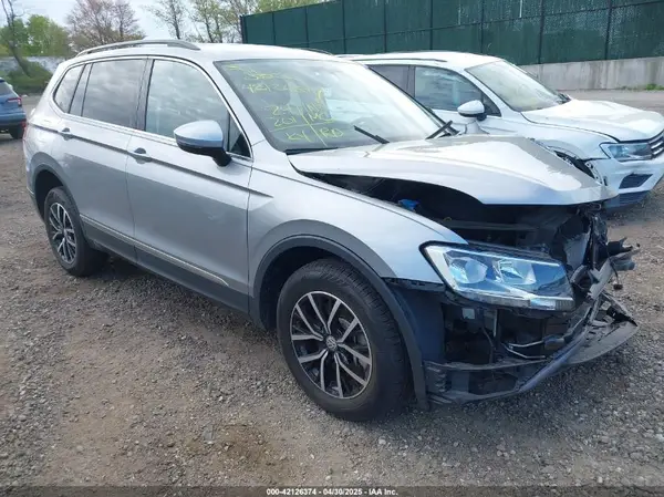 3VV2B7AX9MM135540 2021 VOLKSWAGEN TIGUAN - Image 1