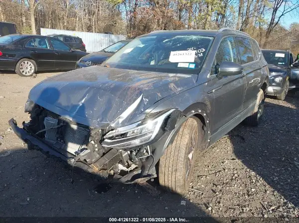 3VV2B7AX9NM015822 2022 VOLKSWAGEN TIGUAN - Image 2