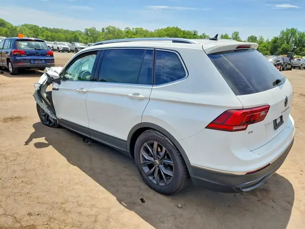 3VV2B7AX9NM034869 2022 VOLKSWAGEN TIGUAN - Image 2