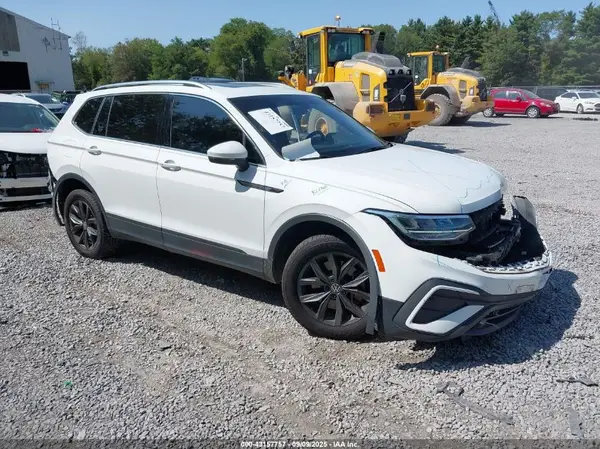 3VV2B7AX9NM045788 2022 VOLKSWAGEN TIGUAN - Image 1