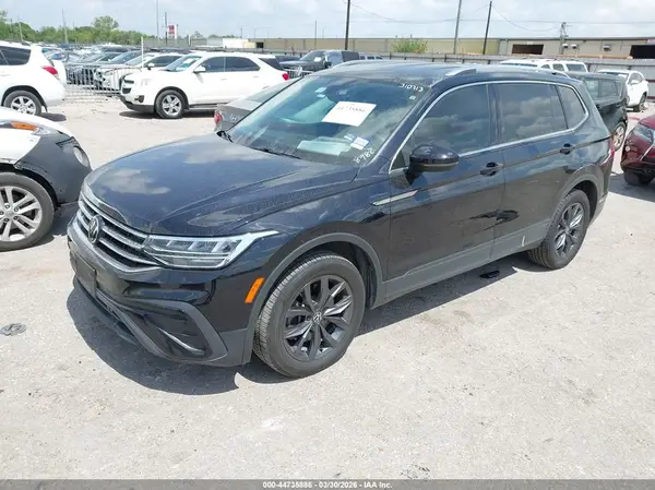 3VV2B7AX9NM048982 2022 VOLKSWAGEN TIGUAN - Image 2