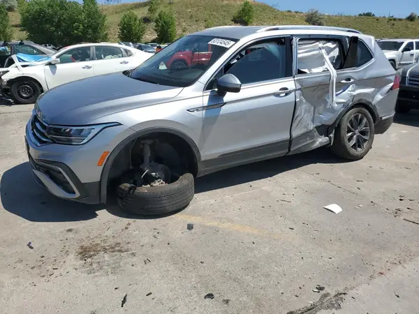 3VV2B7AX9NM099219 2022 VOLKSWAGEN TIGUAN - Image 1