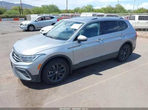 3VV2B7AX9RM034389 2024 VOLKSWAGEN TIGUAN - Image 2