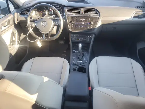 3VV2B7AXXJM009652 2018 VOLKSWAGEN TIGUAN - Image 8