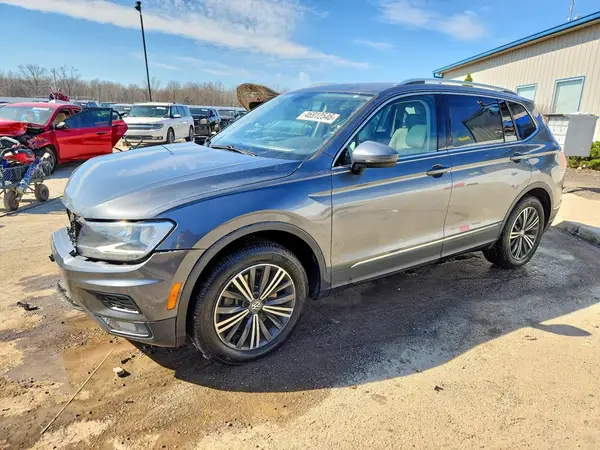 3VV2B7AXXJM014771 2018 VOLKSWAGEN TIGUAN - Image 1