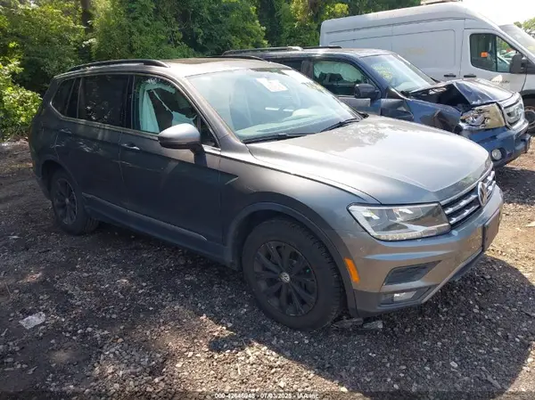 3VV2B7AXXJM020392 2018 VOLKSWAGEN TIGUAN - Image 1