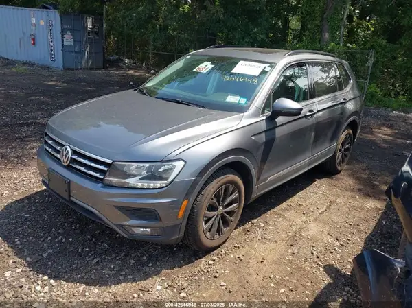 3VV2B7AXXJM020392 2018 VOLKSWAGEN TIGUAN - Image 2