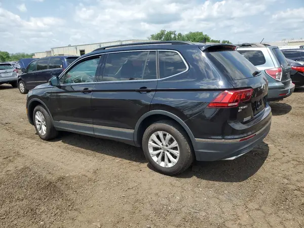3VV2B7AXXJM029724 2018 VOLKSWAGEN TIGUAN - Image 2