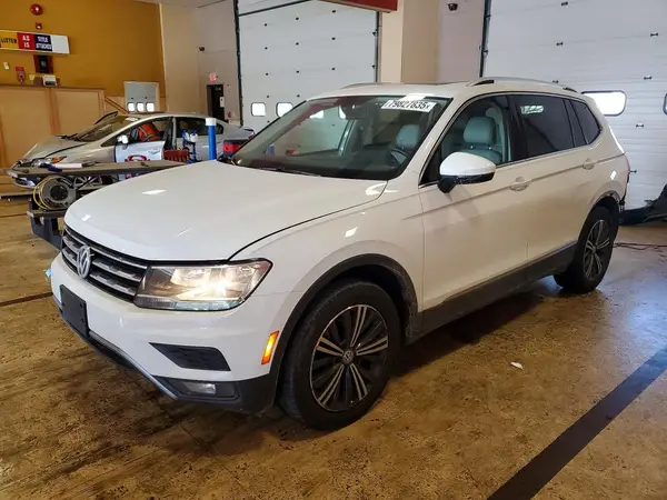 3VV2B7AXXJM033725 2018 VOLKSWAGEN TIGUAN - Image 1