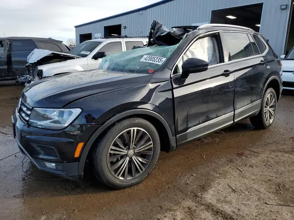 3VV2B7AXXJM041405 2018 VOLKSWAGEN TIGUAN - Image 1