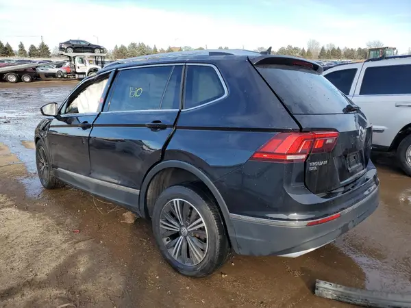 3VV2B7AXXJM041405 2018 VOLKSWAGEN TIGUAN - Image 2