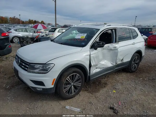 3VV2B7AXXJM052808 2018 VOLKSWAGEN TIGUAN - Image 2