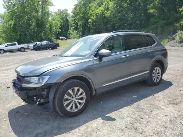 3VV2B7AXXJM060858 2018 VOLKSWAGEN TIGUAN - Image 1