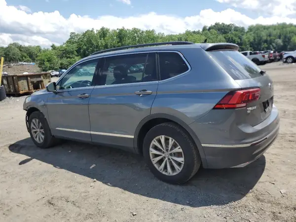 3VV2B7AXXJM060858 2018 VOLKSWAGEN TIGUAN - Image 2