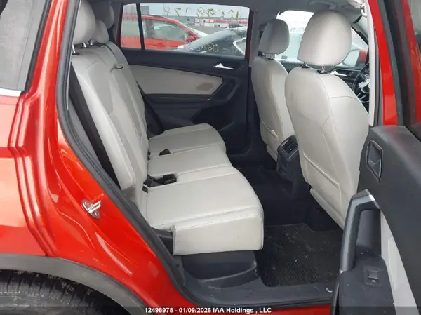 3VV2B7AXXJM062240 2018 VOLKSWAGEN TIGUAN - Image 8