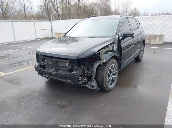 3VV2B7AXXJM082889 2018 VOLKSWAGEN TIGUAN - Image 2