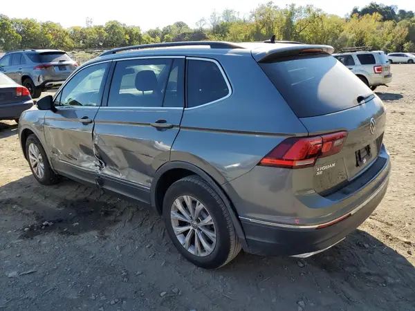3VV2B7AXXJM107371 2018 VOLKSWAGEN TIGUAN - Image 2