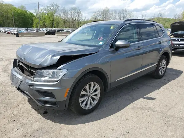 3VV2B7AXXJM122470 2018 VOLKSWAGEN TIGUAN - Image 1