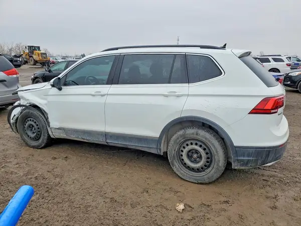 3VV2B7AXXJM150334 2018 VOLKSWAGEN TIGUAN - Image 2