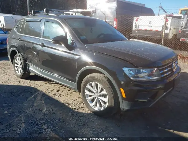 3VV2B7AXXJM157347 2018 VOLKSWAGEN TIGUAN - Image 1