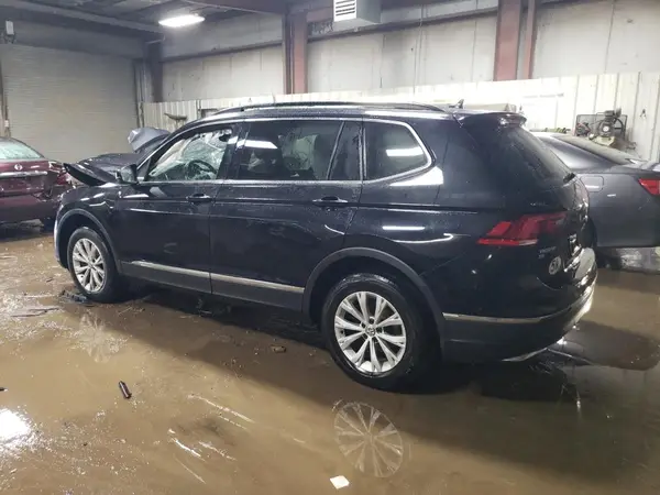 3VV2B7AXXJM159910 2018 VOLKSWAGEN TIGUAN - Image 2