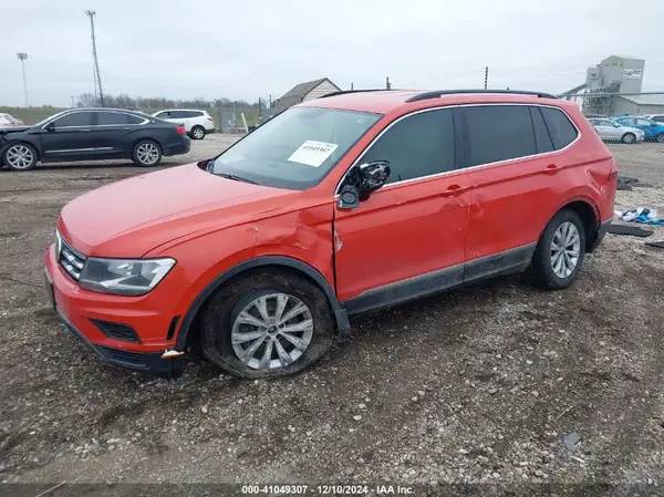 3VV2B7AXXJM163536 2018 VOLKSWAGEN TIGUAN - Image 2