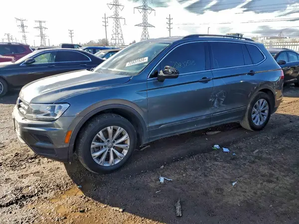 3VV2B7AXXJM165528 2018 VOLKSWAGEN TIGUAN - Image 1