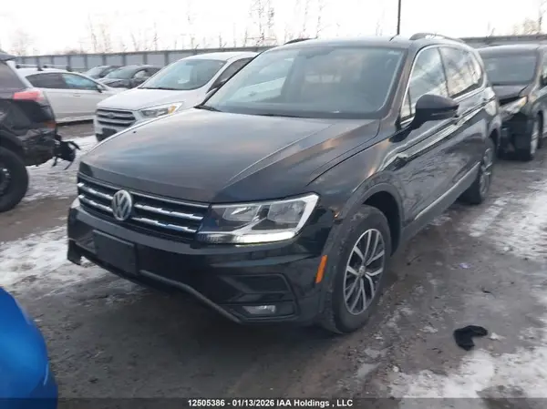3VV2B7AXXJM177694 2018 VOLKSWAGEN TIGUAN - Image 2