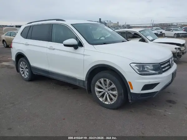 3VV2B7AXXJM179008 2018 VOLKSWAGEN TIGUAN - Image 1