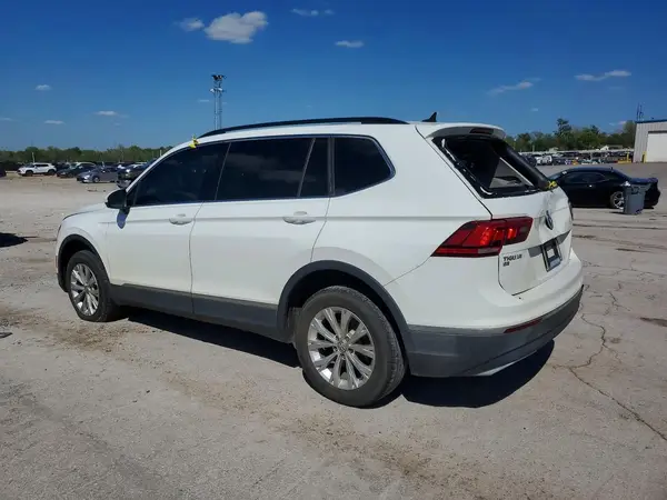 3VV2B7AXXJM186475 2018 VOLKSWAGEN TIGUAN - Image 2