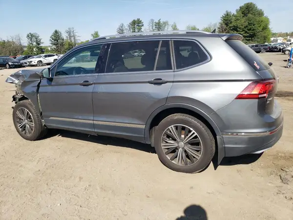 3VV2B7AXXJM208457 2018 VOLKSWAGEN TIGUAN - Image 2