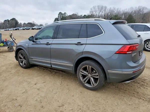3VV2B7AXXKM034570 2019 VOLKSWAGEN TIGUAN - Image 2