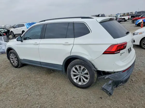 3VV2B7AXXKM043690 2019 VOLKSWAGEN TIGUAN - Image 2