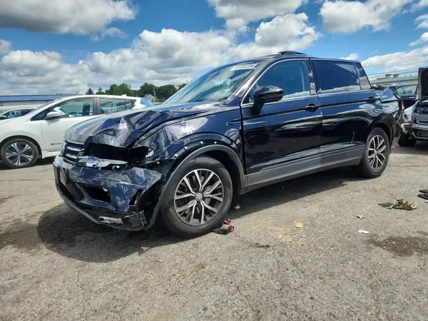 3VV2B7AXXKM057685 2019 VOLKSWAGEN TIGUAN - Image 1