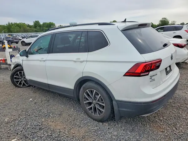 3VV2B7AXXKM063762 2019 VOLKSWAGEN TIGUAN - Image 2