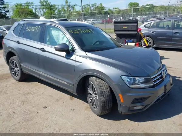 3VV2B7AXXKM084286 2019 VOLKSWAGEN TIGUAN - Image 1
