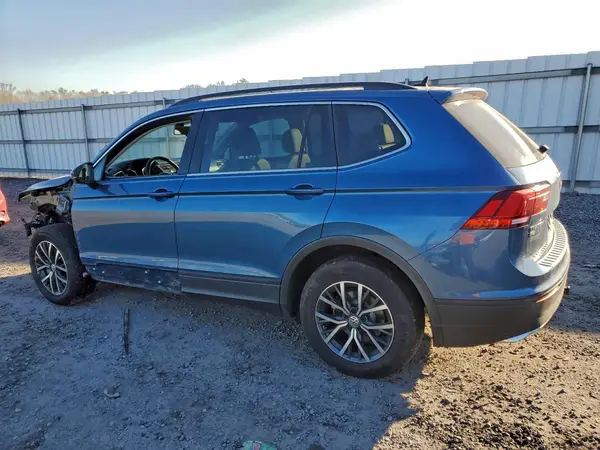 3VV2B7AXXKM087625 2019 VOLKSWAGEN TIGUAN - Image 2