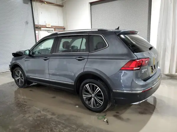 3VV2B7AXXKM100289 2019 VOLKSWAGEN TIGUAN - Image 2
