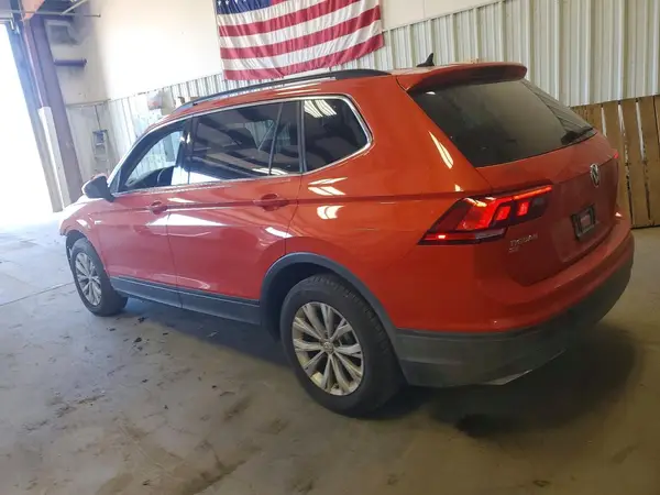 3VV2B7AXXKM108280 2019 VOLKSWAGEN TIGUAN - Image 2
