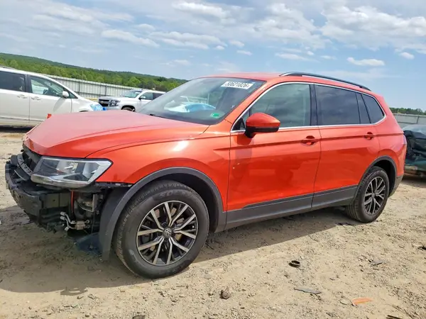 3VV2B7AXXKM117335 2019 VOLKSWAGEN TIGUAN - Image 1