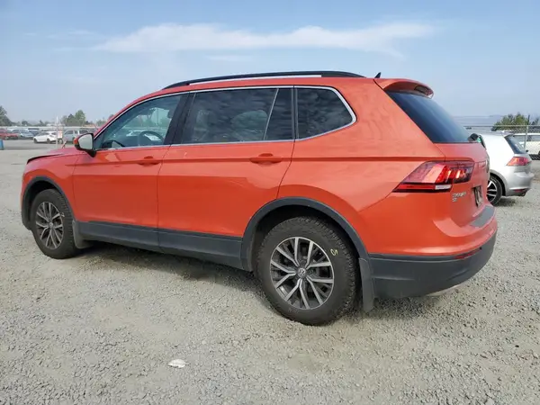 3VV2B7AXXKM141473 2019 VOLKSWAGEN TIGUAN - Image 2