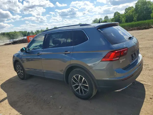 3VV2B7AXXKM153171 2019 VOLKSWAGEN TIGUAN - Image 2