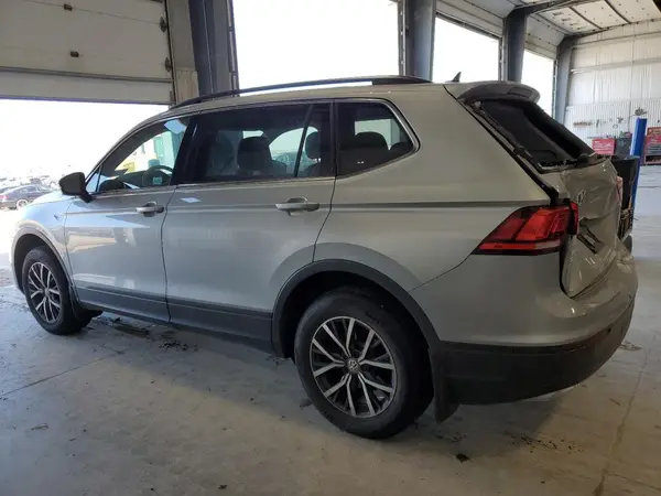 3VV2B7AXXKM153963 2019 VOLKSWAGEN TIGUAN - Image 2