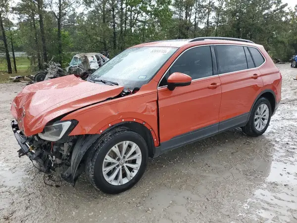 3VV2B7AXXKM177728 2019 VOLKSWAGEN TIGUAN - Image 1