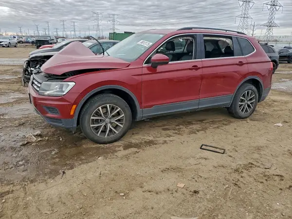 3VV2B7AXXKM180242 2019 VOLKSWAGEN TIGUAN - Image 1