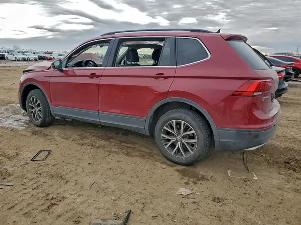 3VV2B7AXXKM180242 2019 VOLKSWAGEN TIGUAN - Image 2