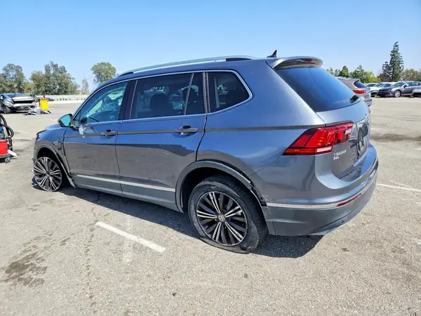 3VV2B7AXXKM189426 2019 VOLKSWAGEN TIGUAN - Image 2