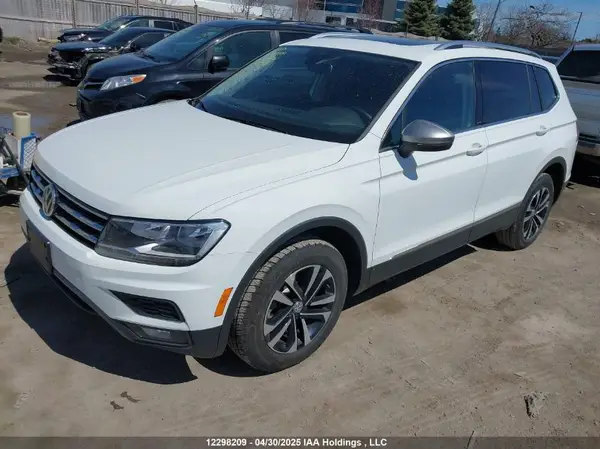 3VV2B7AXXLM043397 2020 VOLKSWAGEN TIGUAN - Image 2